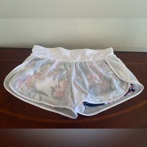 NWOT Fabletics White Mesh Overlay Athletic Shorts with Floral Liner